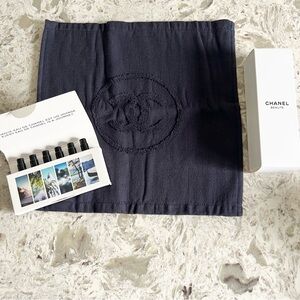 Chanel Towel Wash Cloth + Les Eaux Sample Vials Gift Set